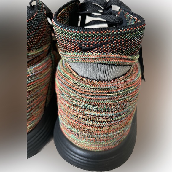 Men’s Nike React Hyperdunk 2017 Flyknit Multicolor - Picture 5 of 10